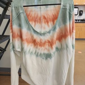 Lightweight long-sleeved shirt